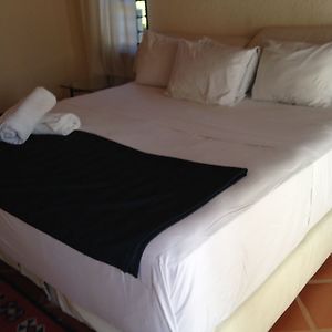Hostel Kaana 4 You
